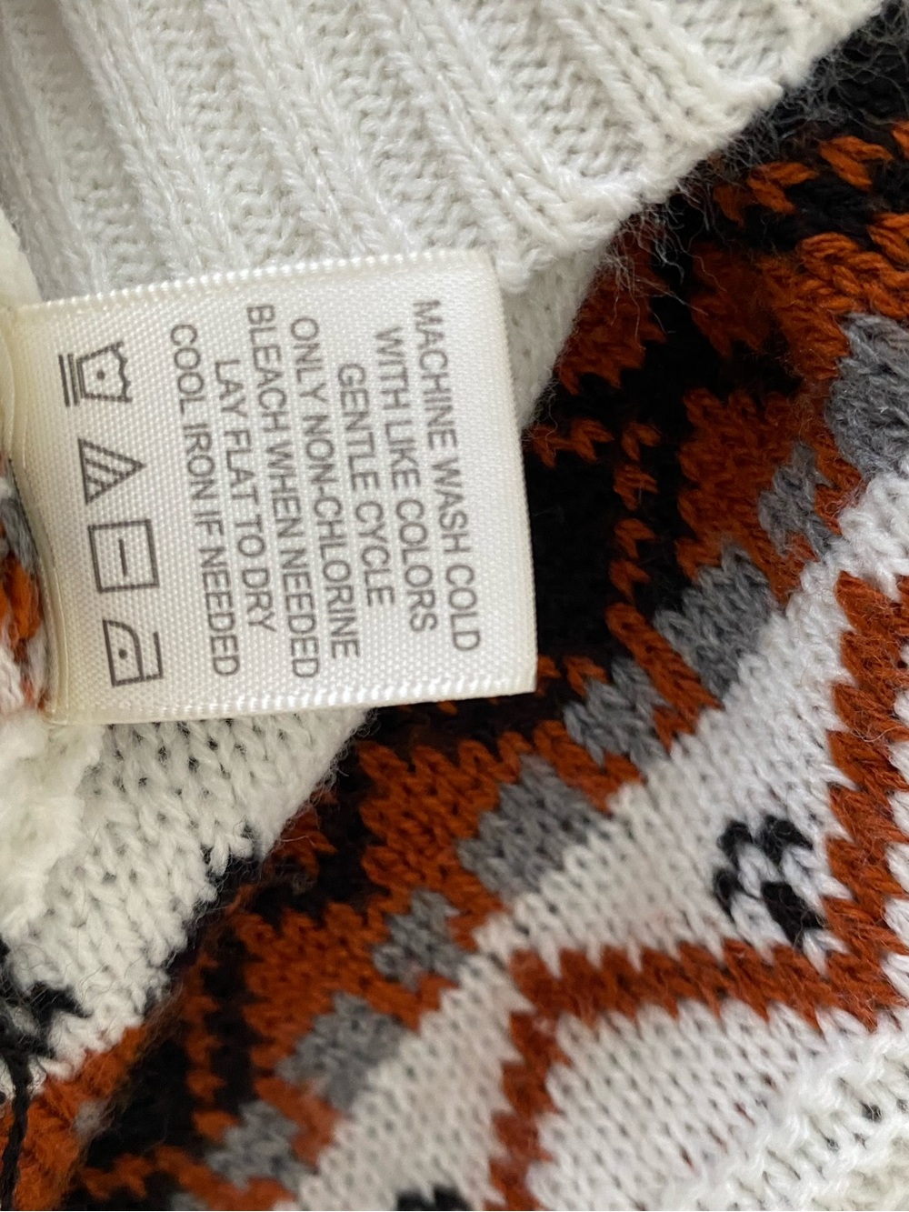 Cream Fair Isle Sweater Rust and Black Pattern Telluride Clothing Co Medium - Picture 7 of 8